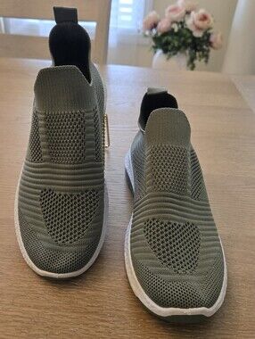 Danskin Knit Sneakers